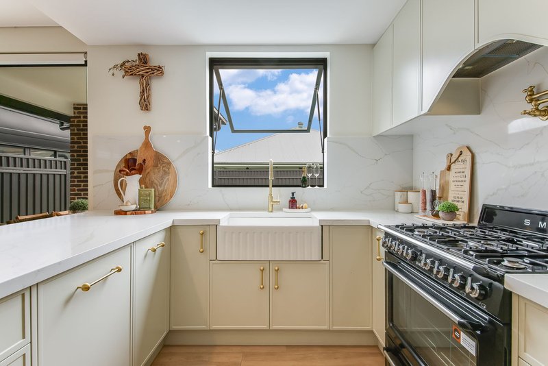 Photo - 76b Firewheel Circuit, Gregory Hills NSW 2557 - Image 10