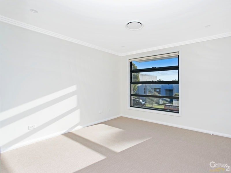 Photo - 76B Willarong Road, Caringbah NSW 2229 - Image 7