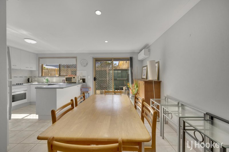 Photo - 7/7-11 Central Lane, Gladstone Central QLD 4680 - Image 3