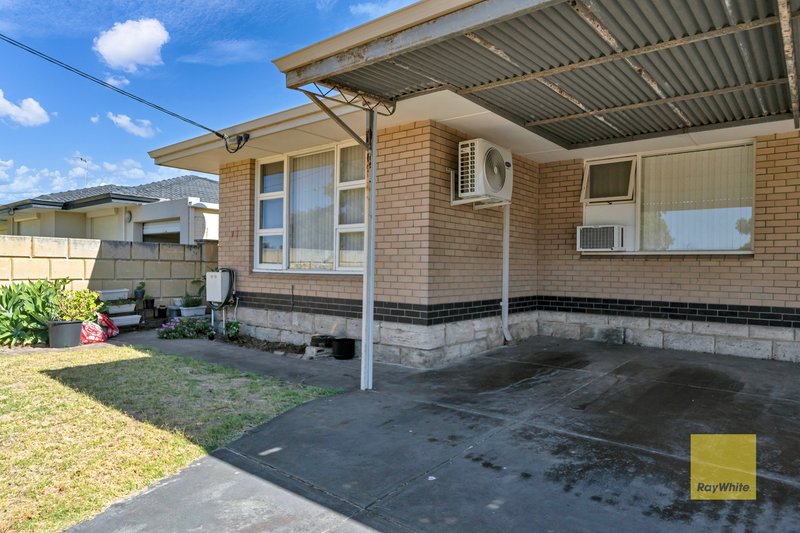 Photo - 77 & 77A Woodhall Street, Stirling WA 6021 - Image 3