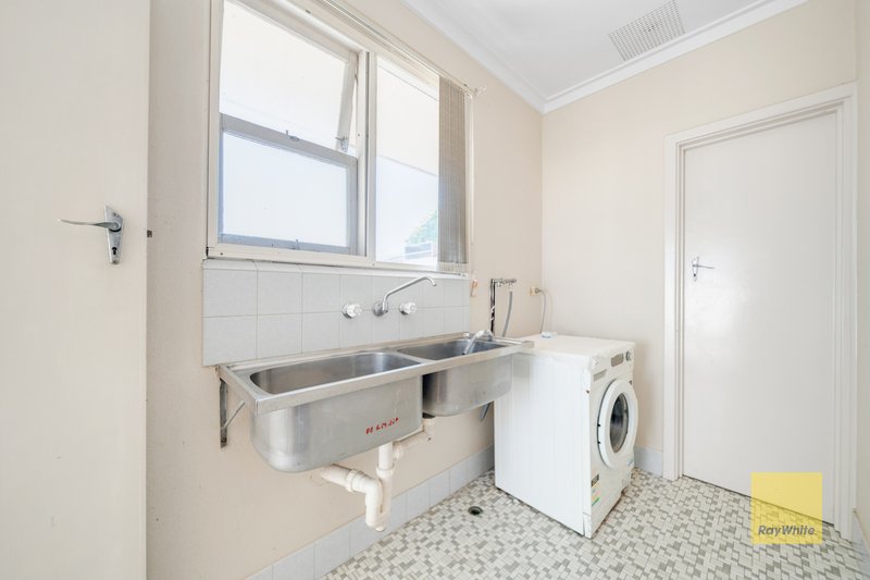 Photo - 77 & 77A Woodhall Street, Stirling WA 6021 - Image 22