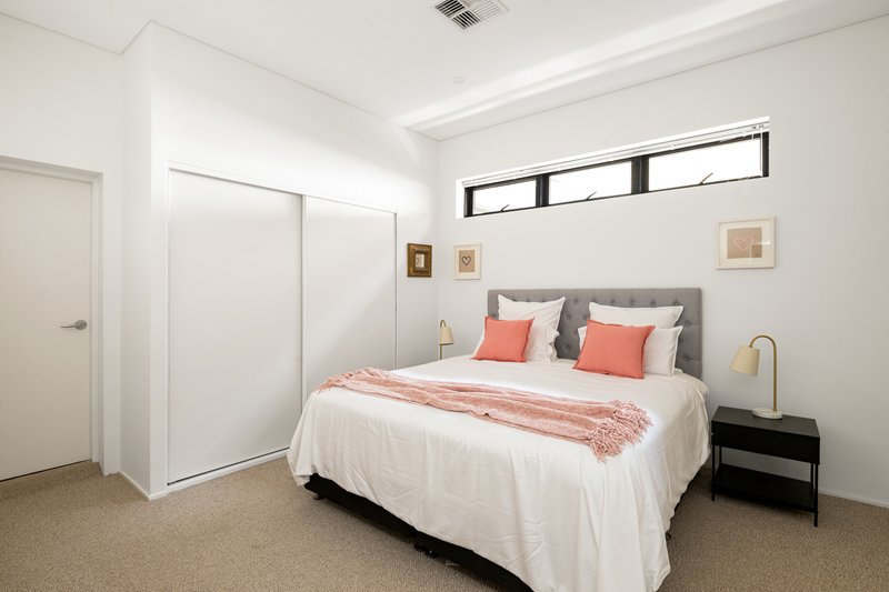 Photo - 77 Baroona Road, Northbridge NSW 2063 - Image 13