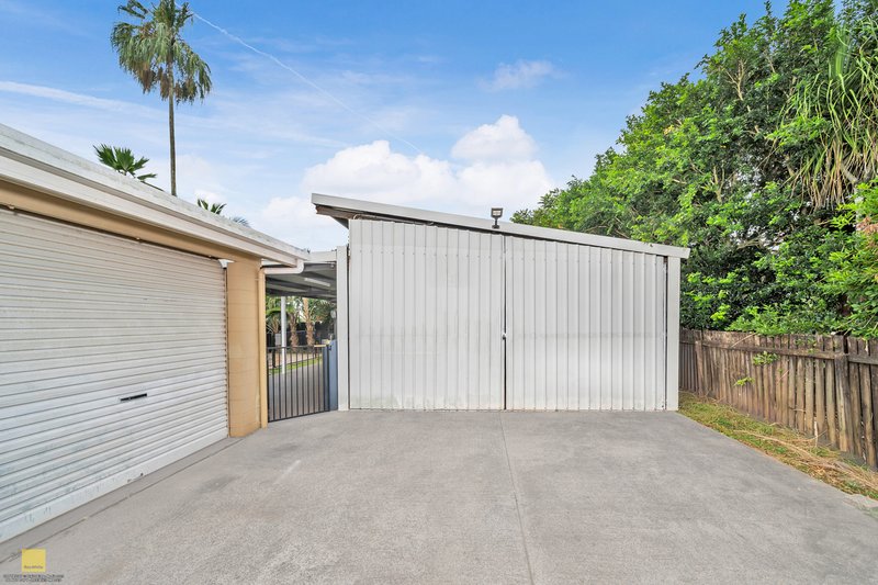Photo - 77 Bathurst Drive, Bentley Park QLD 4869 - Image 5