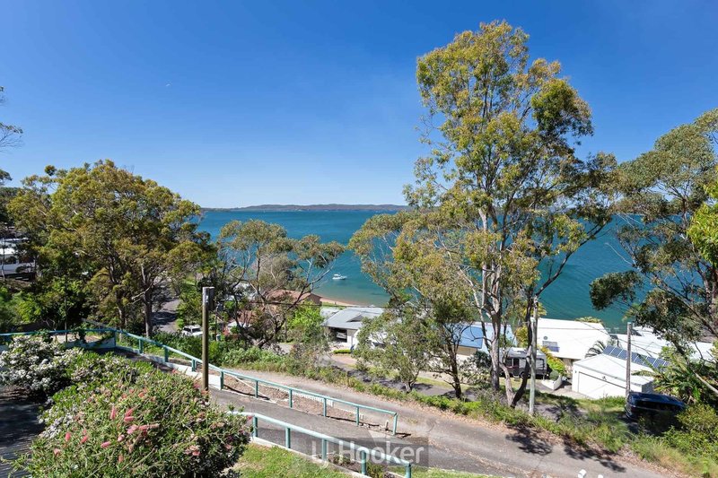 77 Beach Road, Wangi Wangi NSW 2267