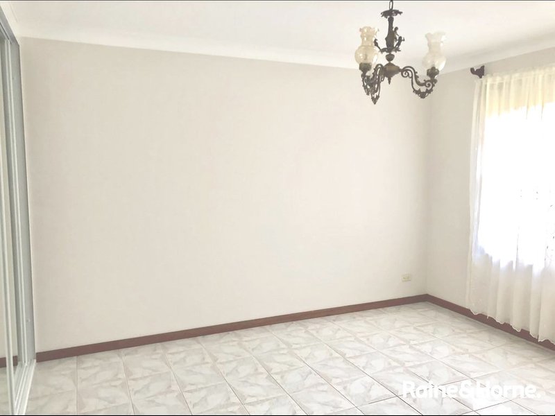 Photo - 77 Blackman Parade, Unanderra NSW 2526 - Image 5