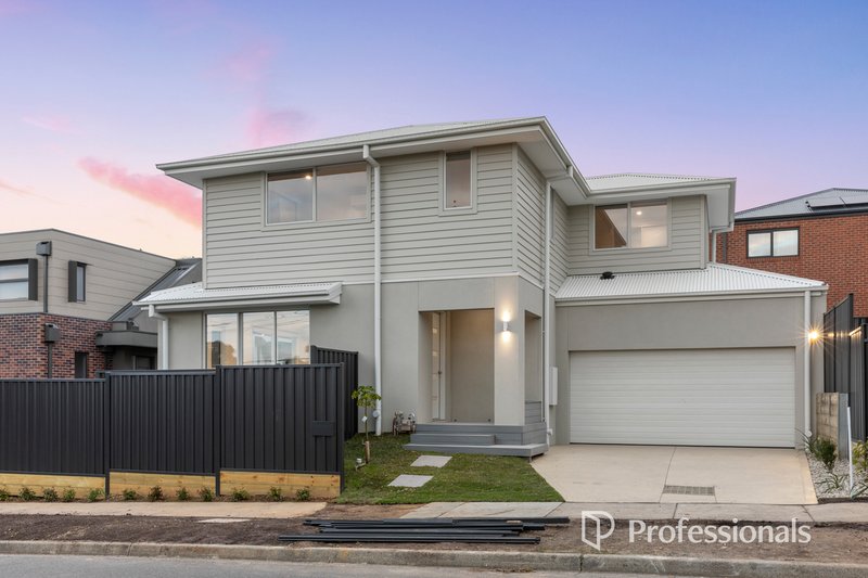 Photo - 77 Board Street, Doncaster VIC 3108 - Image 2