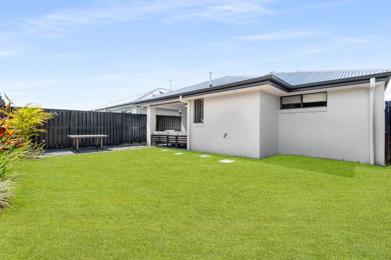 Photo - 77 Boomi Avenue, South Maclean QLD 4280 - Image 2