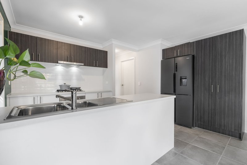 Photo - 77 Boomi Avenue, South Maclean QLD 4280 - Image 10