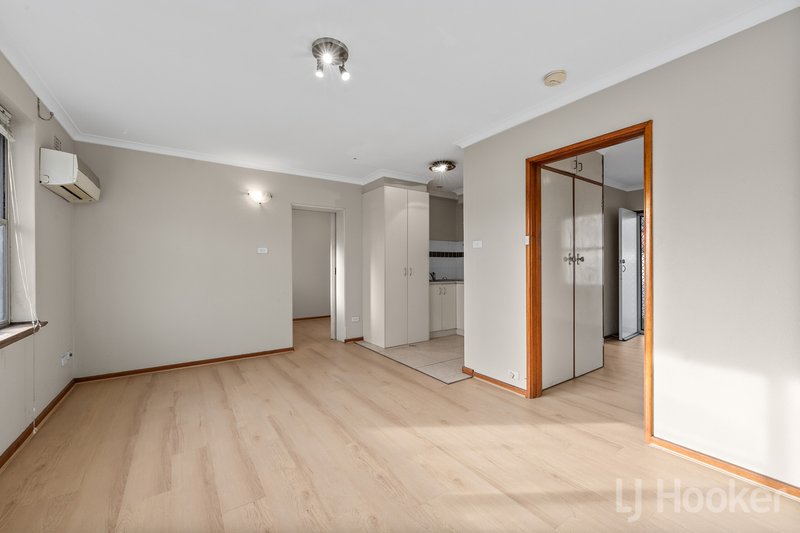 Photo - 7/7 Broughton Place, Queanbeyan NSW 2620 - Image 6