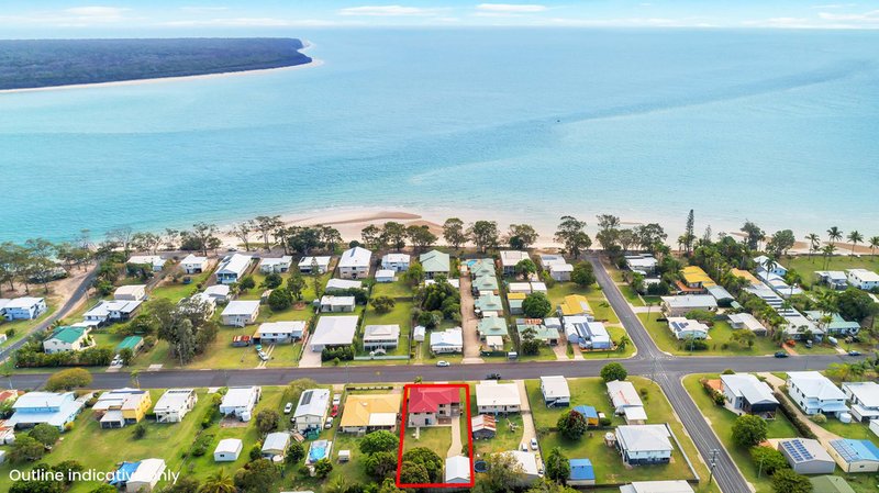 77 Burrum Street, Burrum Heads QLD 4659