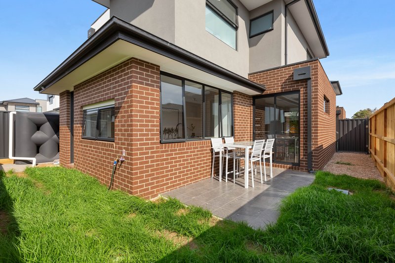 Photo - 7/7 Carat Street, Greenvale VIC 3059 - Image 16