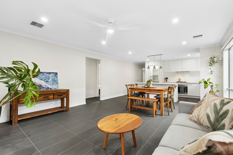 Photo - 77 Cedar Road, Lara VIC 3212 - Image 7