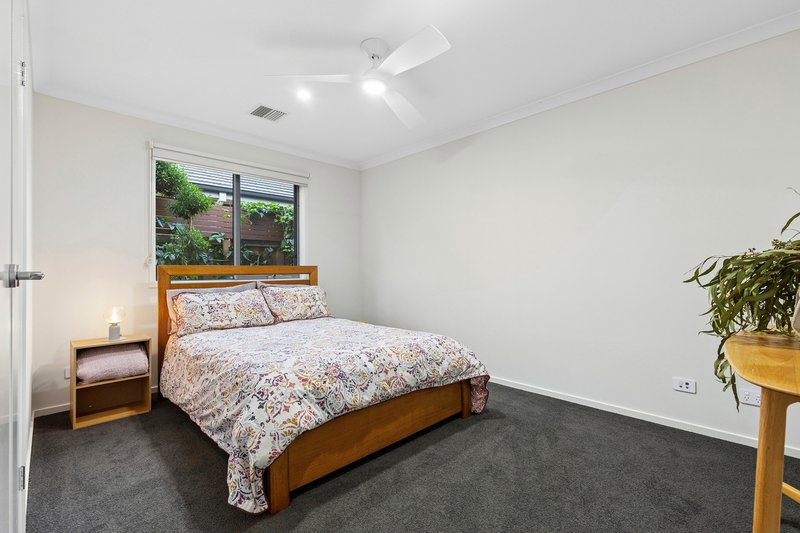 Photo - 77 Cedar Road, Lara VIC 3212 - Image 9