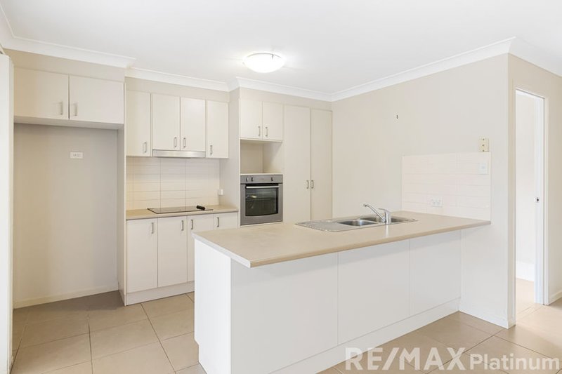 Photo - 77 Central Green Drive, Narangba QLD 4504 - Image 7