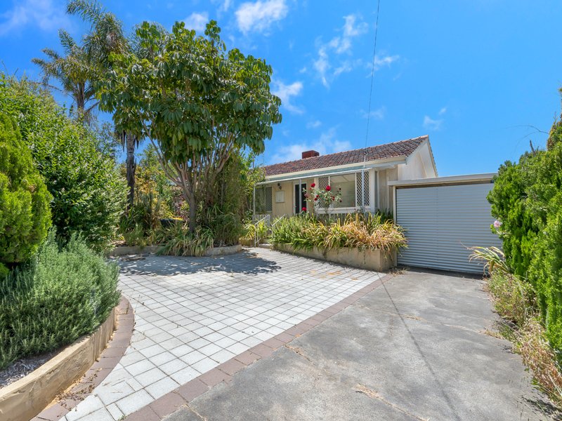 77 Chisham Avenue, Parmelia WA 6167