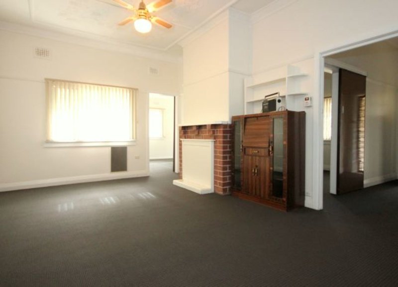 Photo - 77 Clarence Street, Condell Park NSW 2200 - Image 3