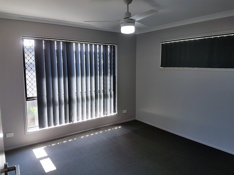 Photo - 77 Cod Circuit, Bongaree QLD 4507 - Image 3