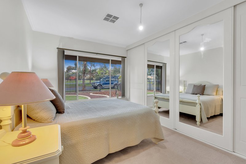 Photo - 77 Collingbourne Drive, Elizabeth Vale SA 5112 - Image 3