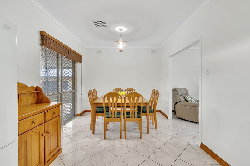 Photo - 77 Collingbourne Drive, Elizabeth Vale SA 5112 - Image 8