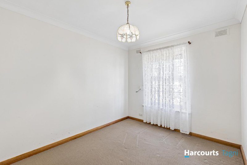 Photo - 77 Collins Parade, Hackham SA 5163 - Image 7