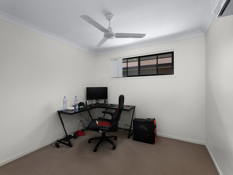 Photo - 77 Cordeaux Crescent, Redbank Plains QLD 4301 - Image 12