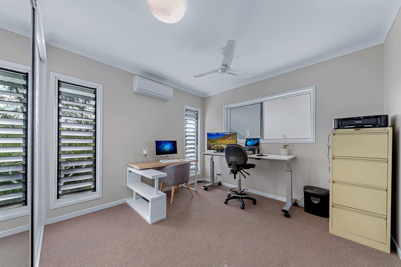 Photo - 77 Country Road, Cannonvale QLD 4802 - Image 11