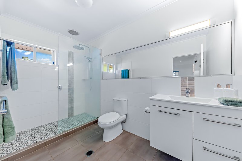 Photo - 77 Country Road, Cannonvale QLD 4802 - Image 14