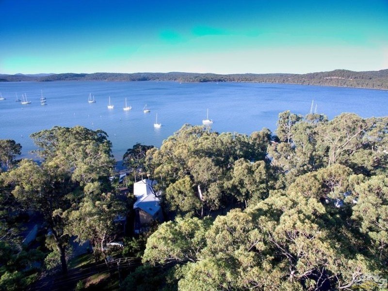 77 Cove Boulevard, North Arm Cove NSW 2324