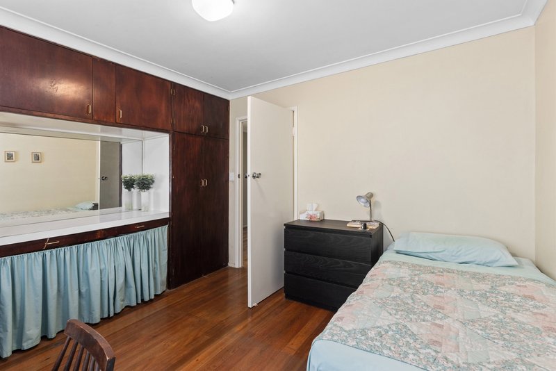 Photo - 77 Cremin Street, Upper Mount Gravatt QLD 4122 - Image 9