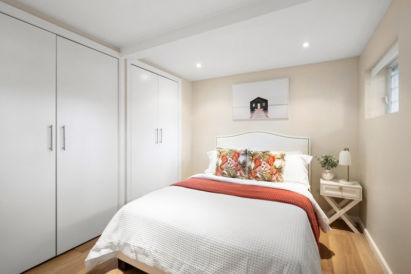 Photo - 77 Crescent Road, Newport NSW 2106 - Image 8