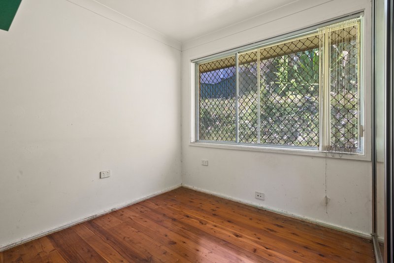 Photo - 77 Cuthbert Drive, Mount Warrigal NSW 2528 - Image 6