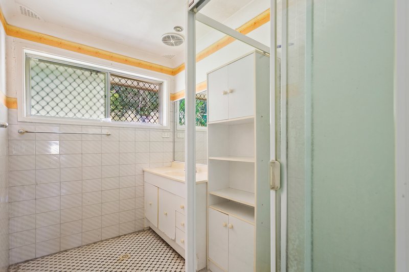 Photo - 77 Cuthbert Drive, Mount Warrigal NSW 2528 - Image 7