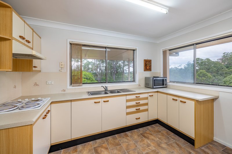 Photo - 77 Dagmar Street, Holland Park West QLD 4121 - Image 2