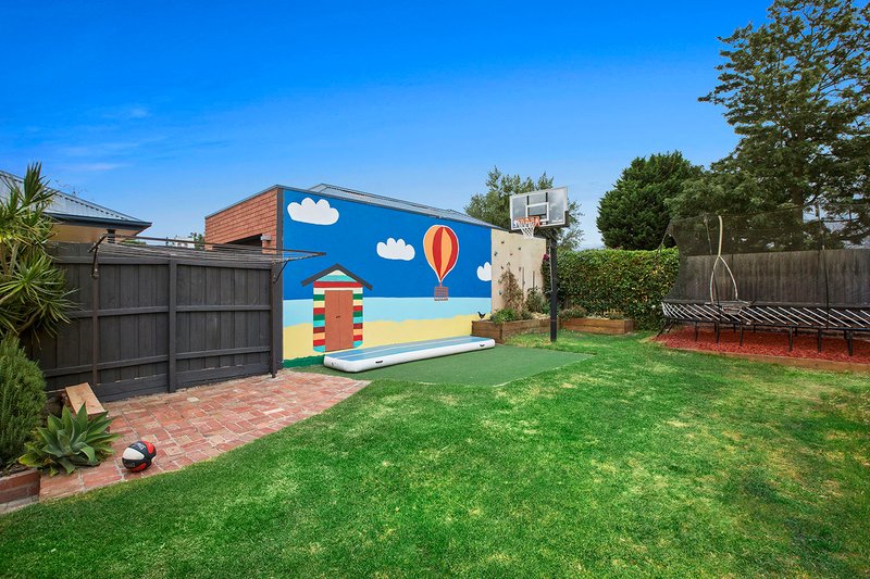 Photo - 77 Davey Street, Parkdale VIC 3195 - Image 15