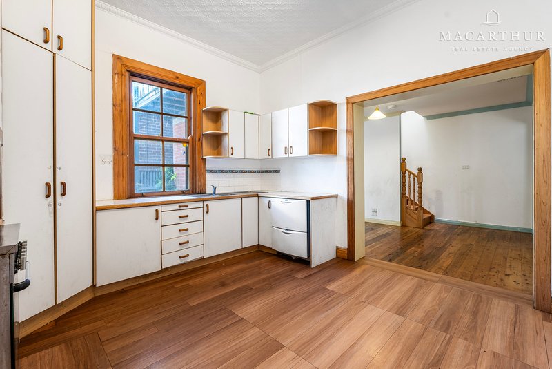 Photo - 77 Docker Street, Wagga Wagga NSW 2650 - Image 7