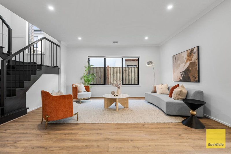 Photo - 77 Dominion Drive, Burnside VIC 3023 - Image 3