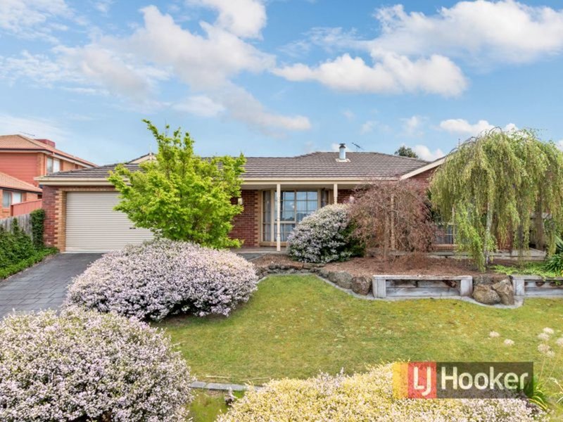 77 Eagle Drive, Pakenham VIC 3810