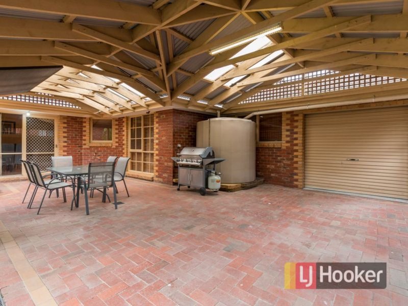 Photo - 77 Eagle Drive, Pakenham VIC 3810 - Image 16