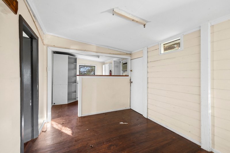 Photo - 77 Ebden Street, Kyneton VIC 3444 - Image 5