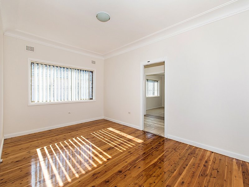 Photo - 77 Edgar Street, Bankstown NSW 2200 - Image 6