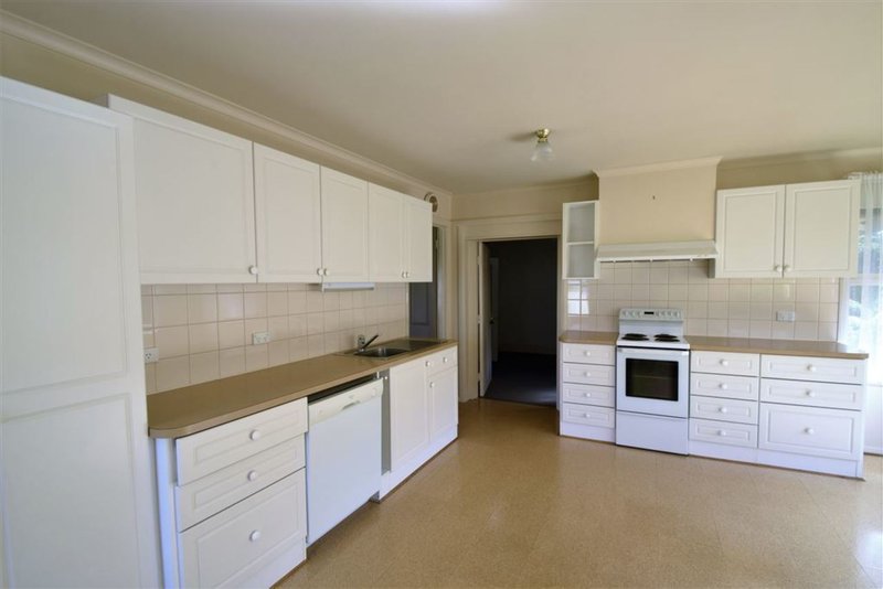 Photo - 77 Emu Bay Rd , Deloraine TAS 7304 - Image 3