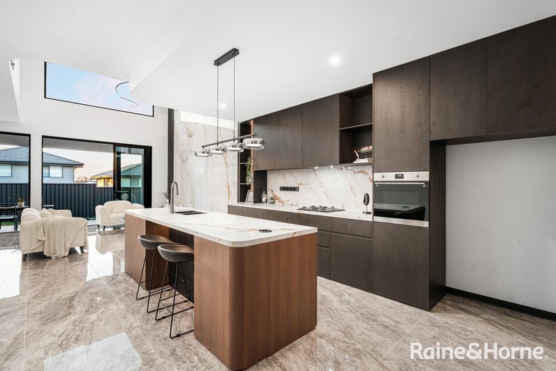 Photo - 77 Equinox Drive, Box Hill NSW 2765 - Image 5