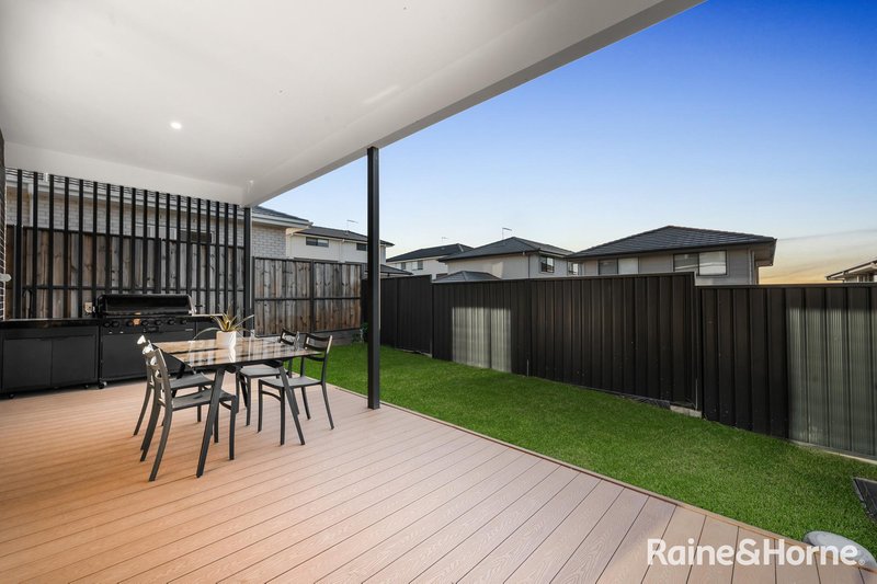 Photo - 77 Equinox Drive, Box Hill NSW 2765 - Image 14