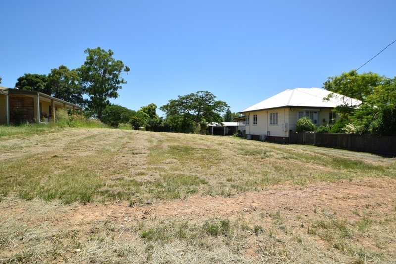 77 Eskdale Road, Toogoolawah QLD 4313