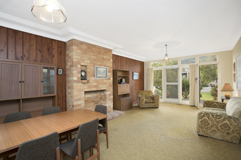 Photo - 77 Foamcrest Avenue, Newport NSW 2106 - Image 3