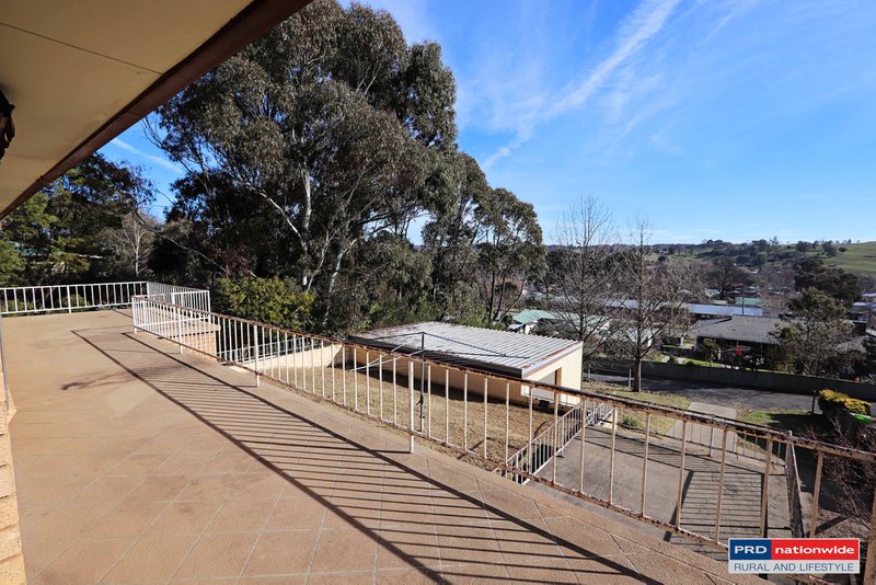 Photo - 77 Gilbert Street, Tumbarumba NSW 2653 - Image 2