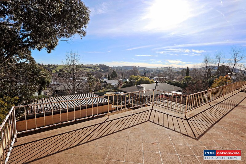 Photo - 77 Gilbert Street, Tumbarumba NSW 2653 - Image 3