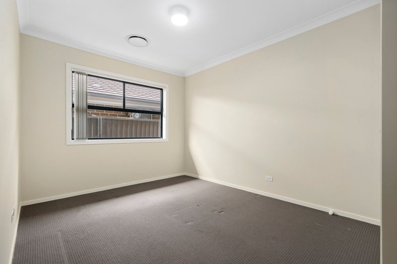 Photo - 77 Glenmore Ridge Drive, Glenmore Park NSW 2745 - Image 5