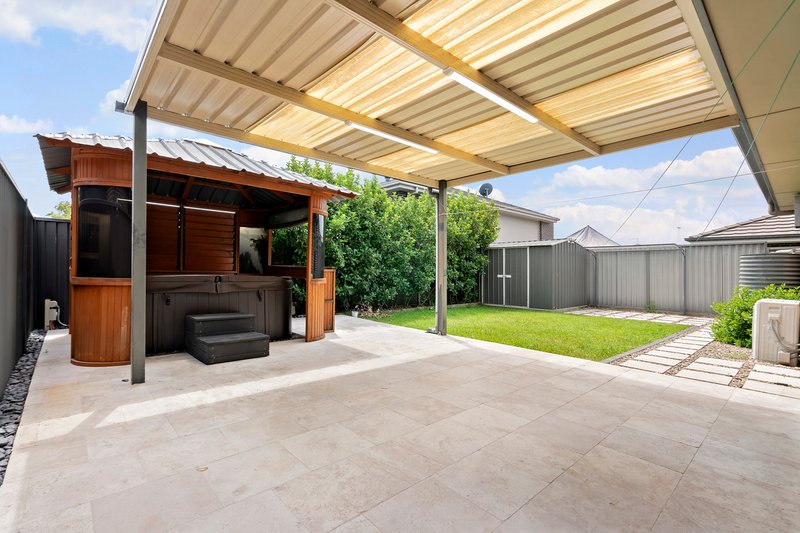 Photo - 77 Glenmore Ridge Drive, Glenmore Park NSW 2745 - Image 11