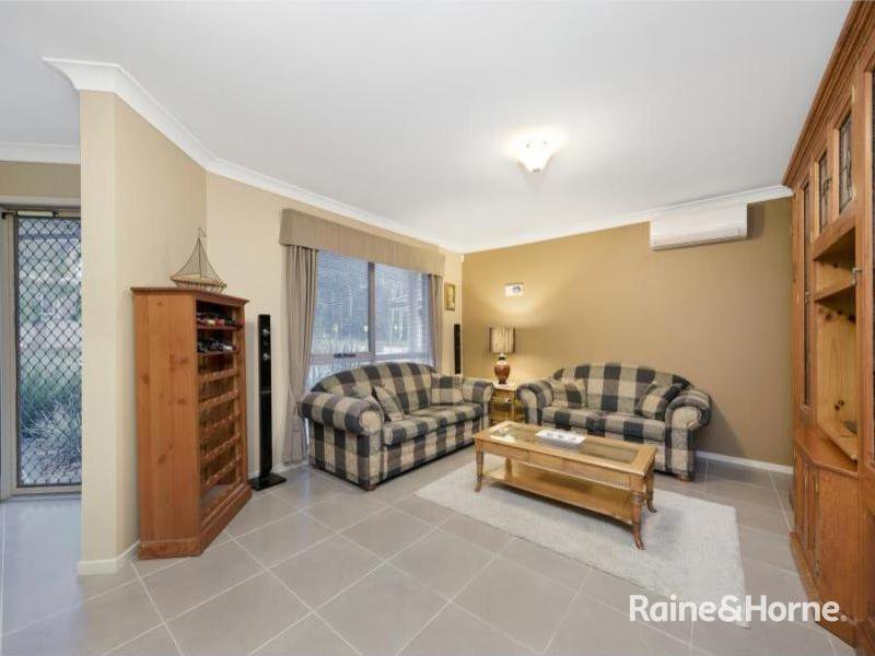 Photo - 77 Guardian Ave , Beaumont Hills NSW 2155 - Image 4